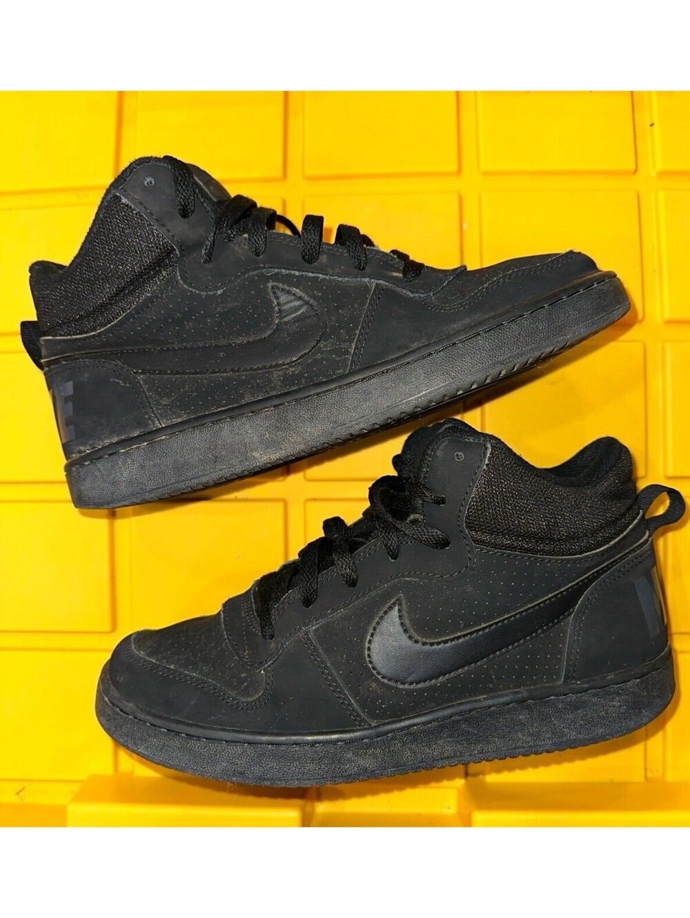 Nike black high tops size 7Y